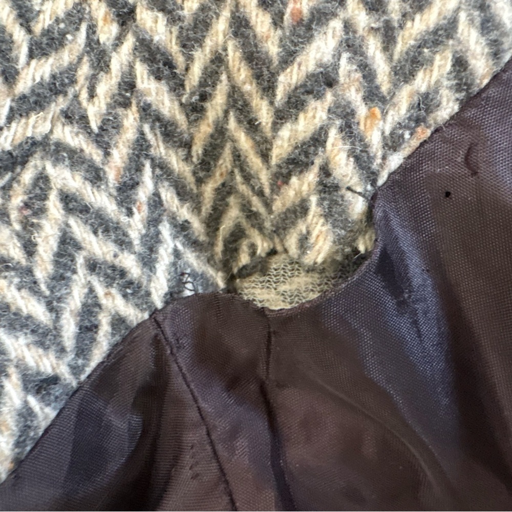 Vintage 1980s Double breasted Wool Coat - Picture 11 of 13